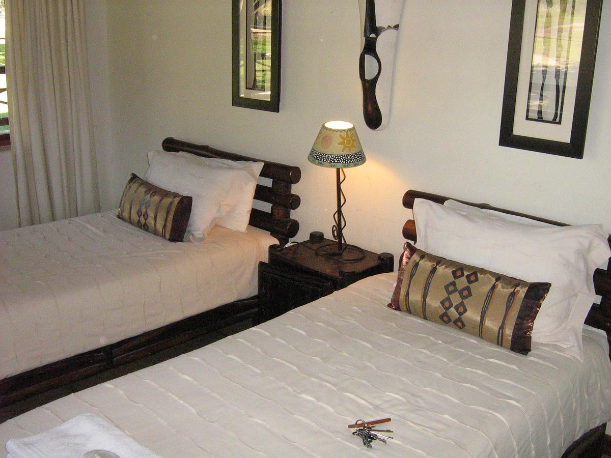Moholoholo Ya Mati Guest House Kampersrus AH Exterior photo